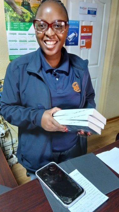 bybels 
                         uitgedeel